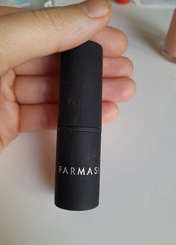 Farmasi Farmasi Ruj