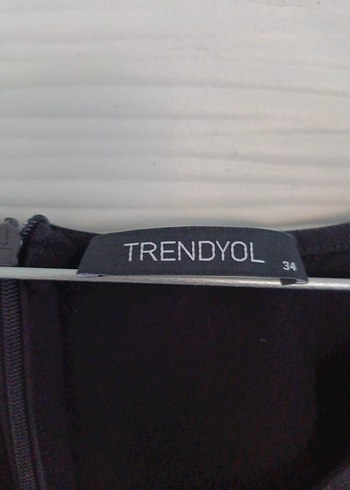 Trendyol & Milla Trendyol Siyah V Yaka Mini Şort Tulum