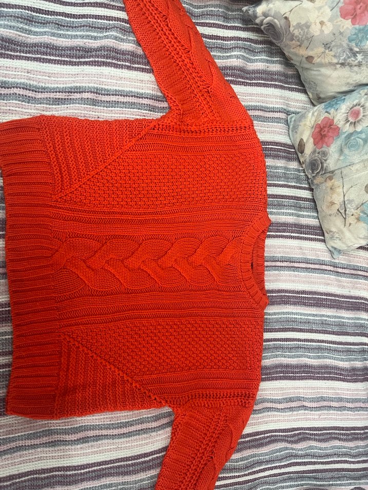 Kırmızı V Yaka Örgü Kadın Kazak - Görsel 2