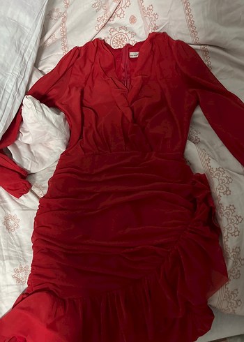 V Yaka Kırmızı Midi Straplez Elbise - Görsel 2