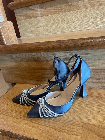 Topuklu ayakkabı - Görsel 5