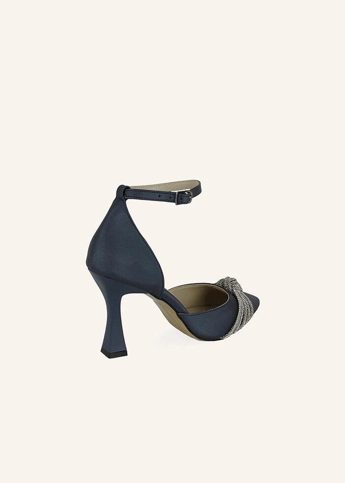 Topuklu ayakkabı - Görsel 4