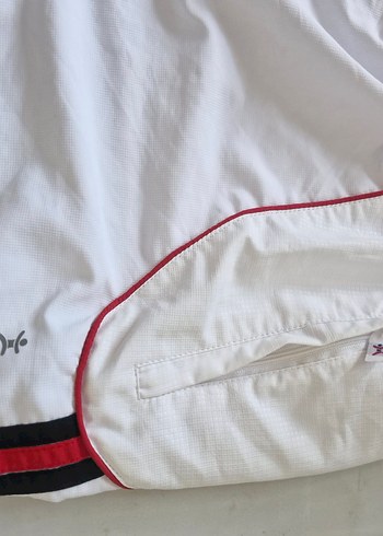 Erkek Beyaz Rahat Kesim Capri Şort - Görsel 2