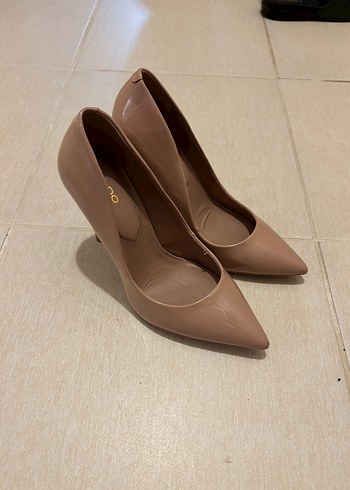 Bej Stiletto Topuklu Kadın Ayakkabı