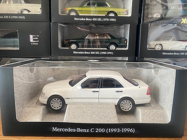 MERCEDES C200 1:18 ÖLÇEK NOREV BAYİ VERSİYON - HOBİ MODEL06