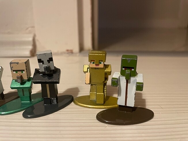 Beden Demir minecraft figürleri