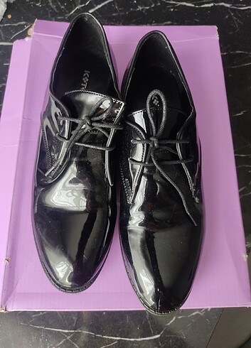 Siyah babet klasik ayakkabı 