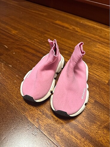 26 Beden Balenciaga