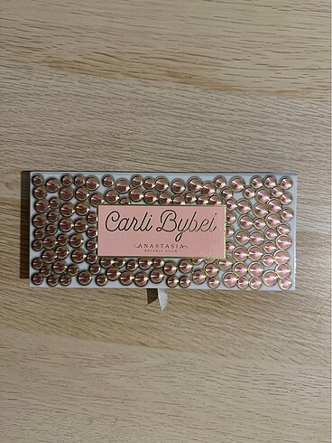 Anastasia Beverly Hills Carli Bybel Far Paleti