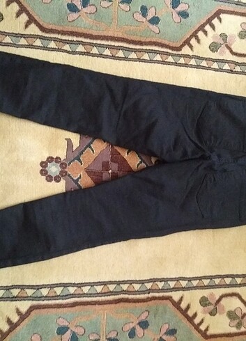 26 Beden siyah Renk Pantolon