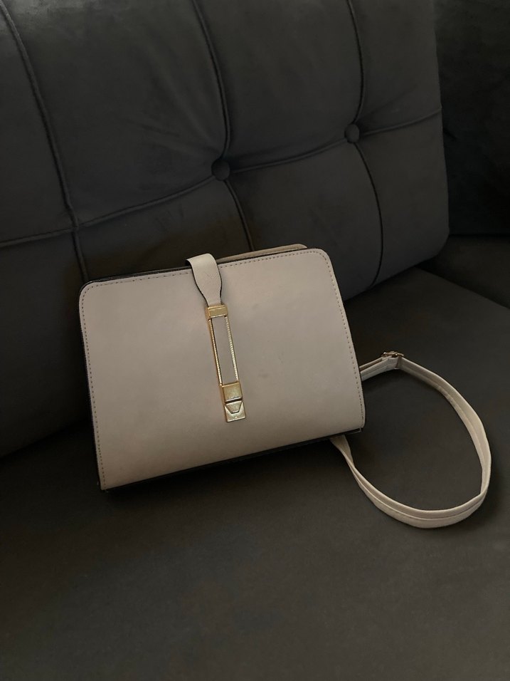 Krem rengi Deri Kadın Çanta Tokalı - Görsel 3