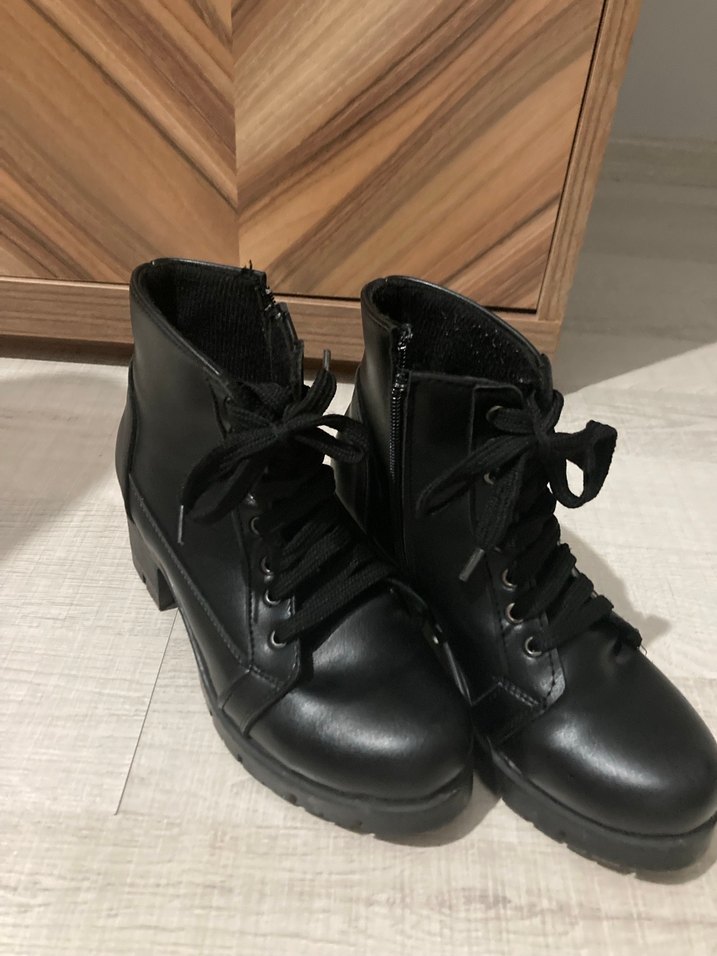 Siyah Kadın Blok Topuklu Goth Botlar - Görsel 3