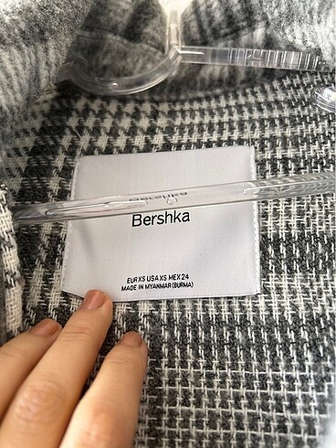 xs Beden Bershka Kaban