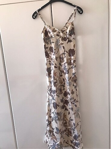 Diğer zara model elbise