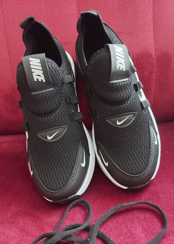 Nike Siyah Erkek Ayakkabı Bağcığı - Görsel 2