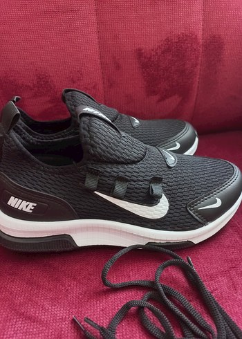 Nike Siyah Erkek Ayakkabı Bağcığı - Görsel 4