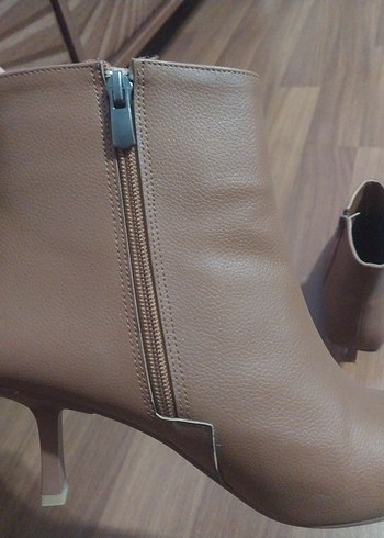 Kahverengi Süet Stiletto Topuklu Kadın Bot - Görsel 6