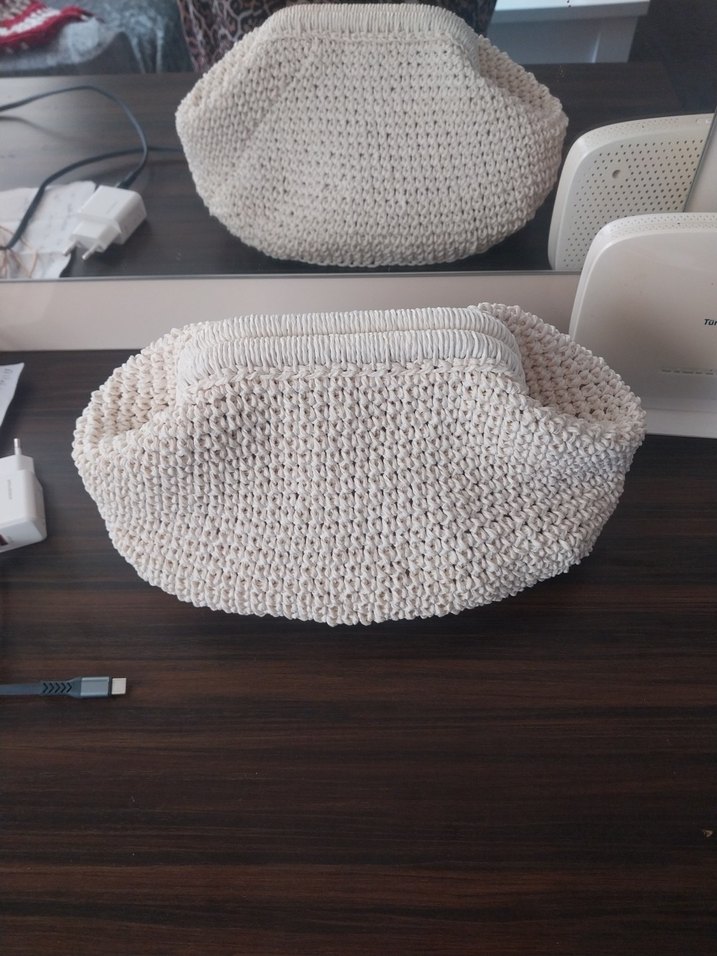 Beyaz Örgü Kadın Portföy Çanta - Görsel 2