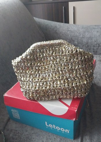 Altın Rengi Örgü Kadın Portföy Çanta - Görsel 2