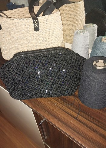 Gri Payetli Kadın Portföy Çanta - Görsel 3