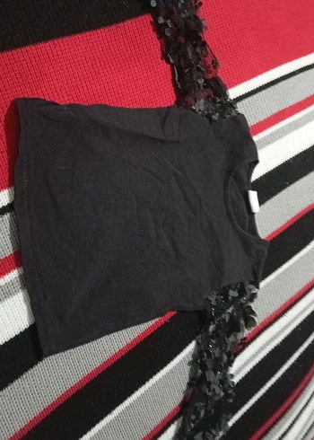 Kız Çocuk Siyah Uzun Kollu Fırfırlı Tişört