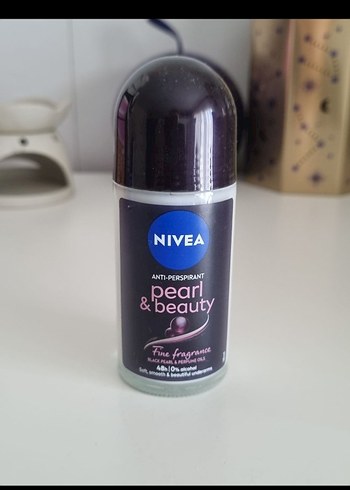 Nivea Pearl & Beauty Kadın Roll-On 50 ml - Görsel 3