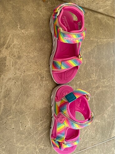 27 Beden pembe Renk Skechers s-light kız çocuk terlik