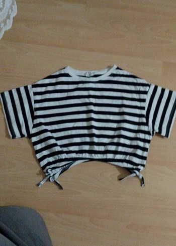 Gri Çizgili Kısa Kollu Crop Top