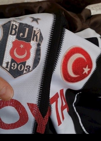 bjk 2011/2012 yıl cubuklu forması
ufak tefek yiprama var 14yılk - Görsel 3