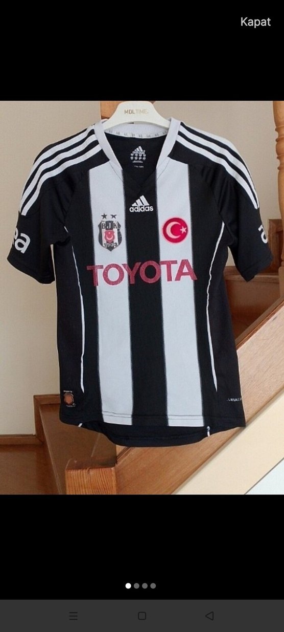 bjk 2011/2012 yıl cubuklu forması
ufak tefek yiprama var 14yılk - Görsel 2