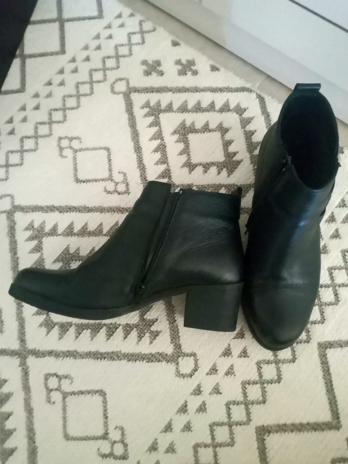 Siyah, Tokalı Kadın Topuklu Bot - Görsel 2