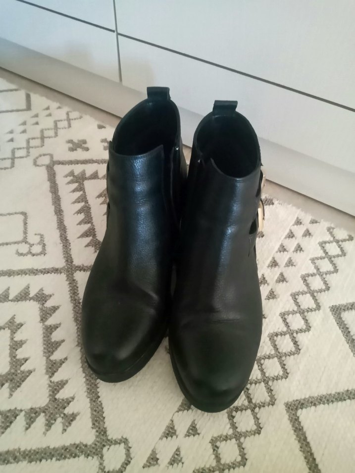 Siyah, Tokalı Kadın Topuklu Bot - Görsel 3