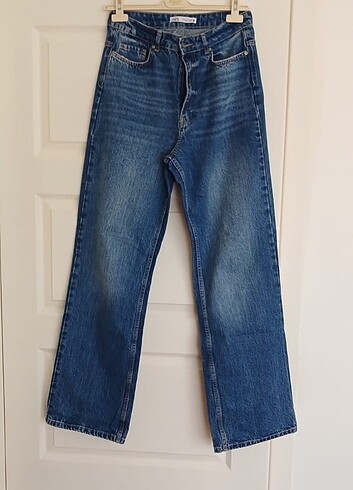 Zara ZARA 1975 FULL LENGTH STRAIGHT JEAN