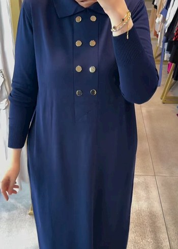 Düğmeli Lacivert Uzun Elbise - Görsel 2