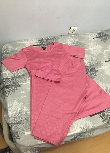 Kısa taytlı kısa kollu haşema 