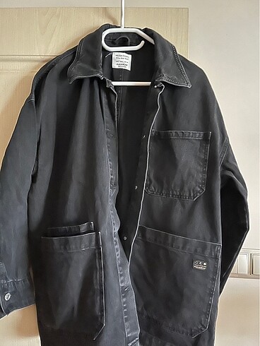 l Beden Pull&bear Siyah Kot Ceket