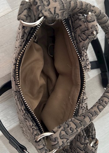 Beden stradivarius monogram çanta