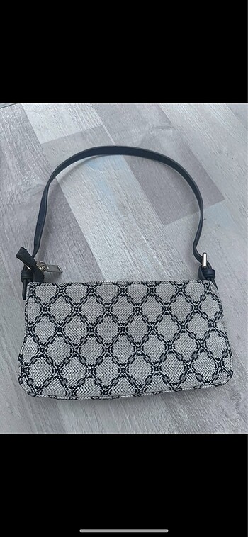 mango monogram çanta