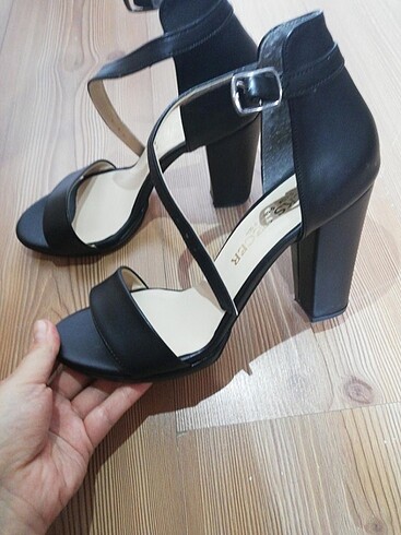 Topuklu sandalet - Görsel 5