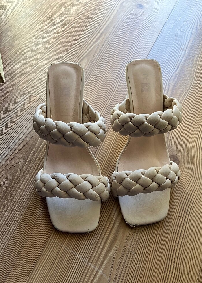 Topuklu terlik - Görsel 2