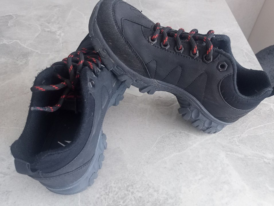 Siyah Spor Ayakkabı Bağcıkları - Görsel 3