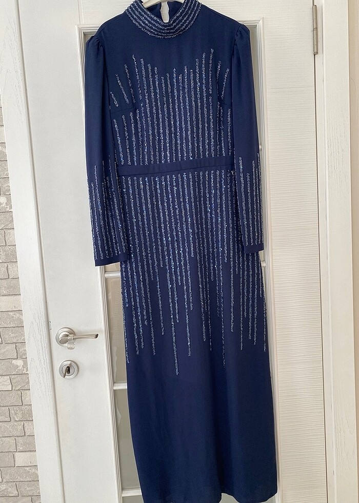 Lacivert abiye - Görsel 3