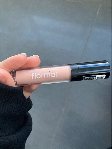 flormar concealer