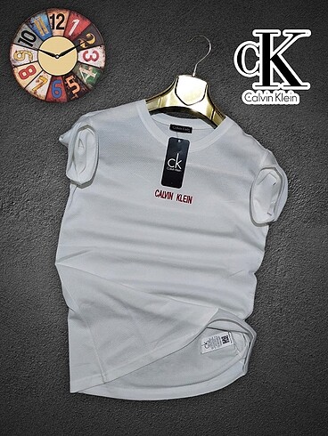 Calvin Klein T-Shirt