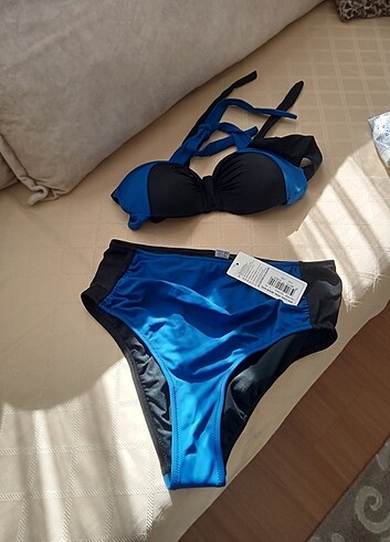 Angelsin bikini 