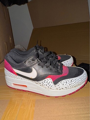 Nike Nike Air Max 1 Pink Pow