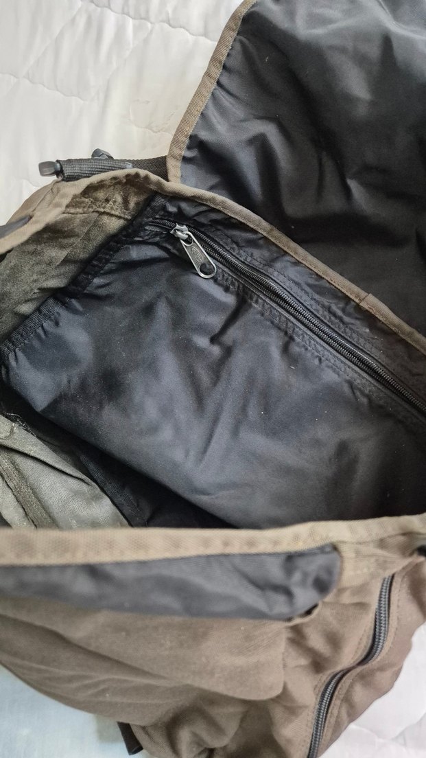 Eastpak postacı çapraz çanta - Görsel 2