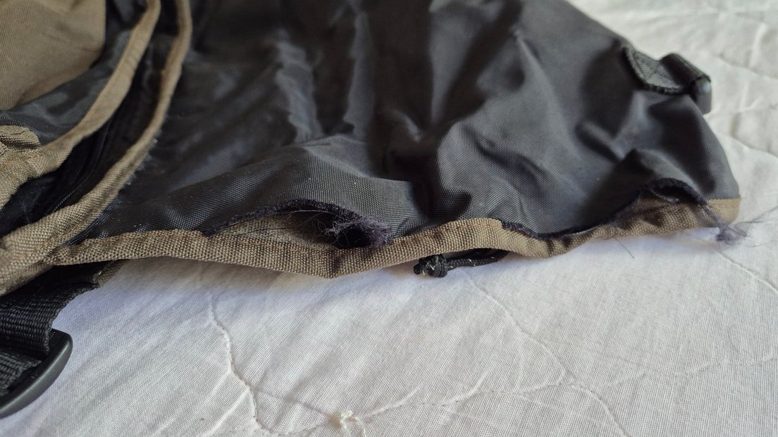 Eastpak postacı çapraz çanta - Görsel 3