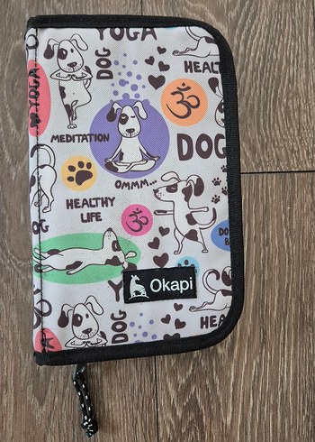 Okapi köpek desenli kalem kutu