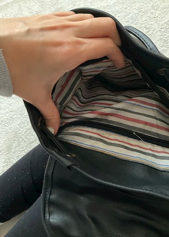 Siyah Deri Kadın Sırt Çantası - Görsel 4